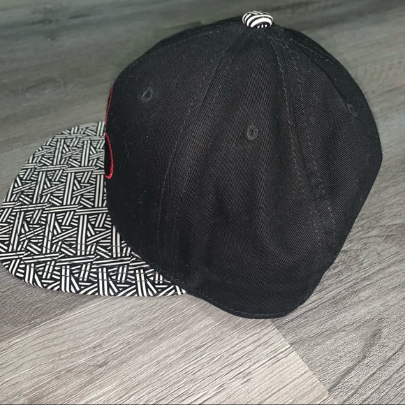 Mickey Mouse Hat - Picture 3 of 5